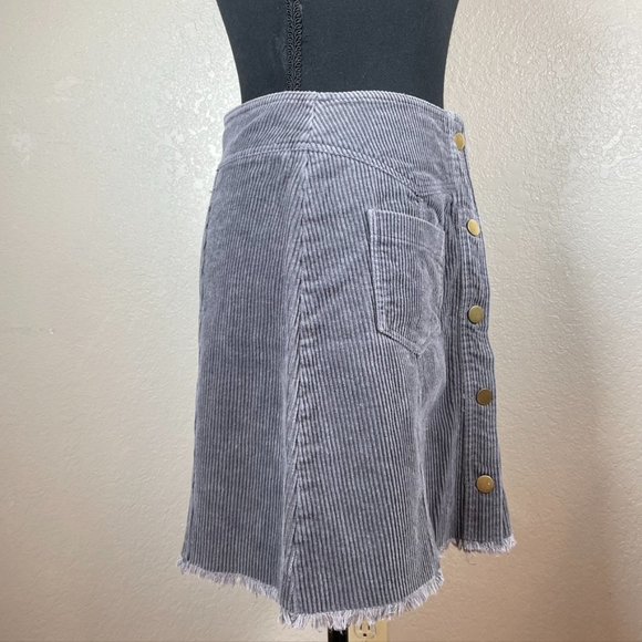 Mittoshop • Gray Corduroy Mini Skirt with Fringe Hem Line • Size: Small (NWOT) - Picture 4 of 9